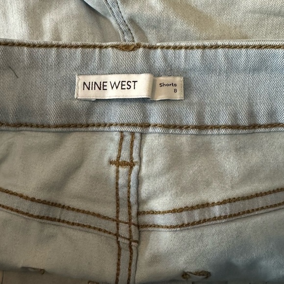 Nine West shorts light blue 8 - Picture 3 of 3